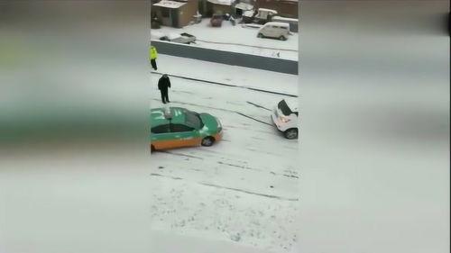 吃瓜群众大雪图片,吃瓜群众捕捉大雪纷飞美景瞬间